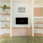 New Renovated Apt In City Center