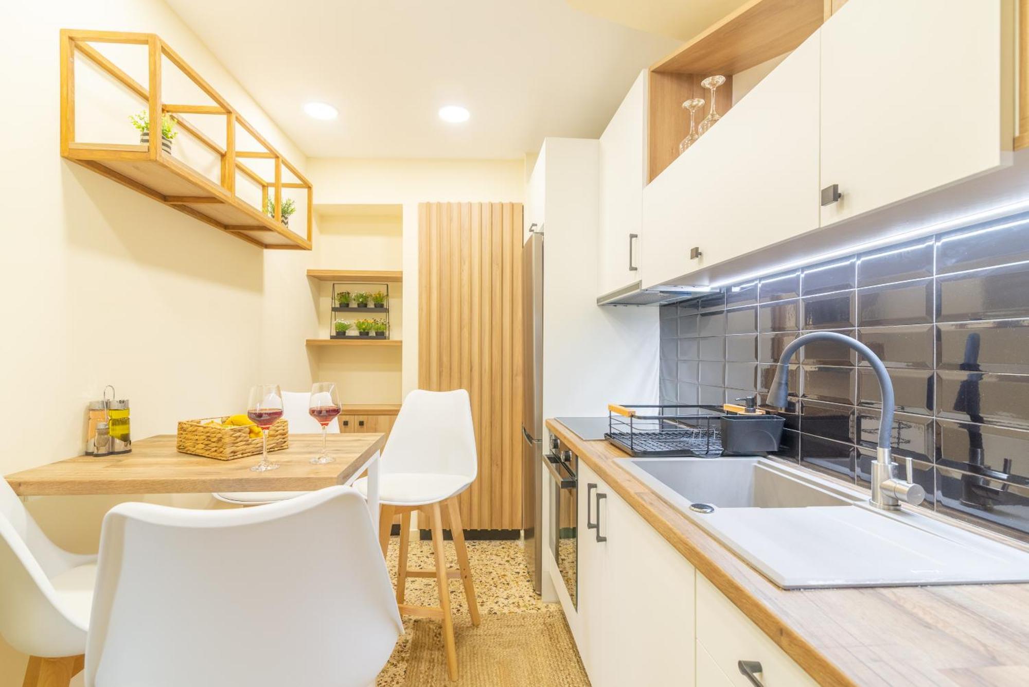 Appartement New Renovated In Center Iraklion